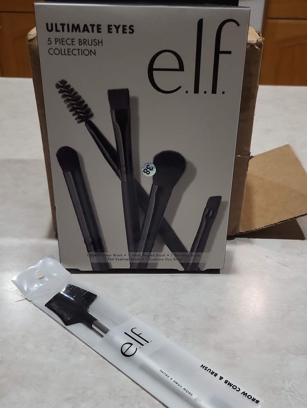 ELF - Ultimate Eyes - 5 Piece Brush Collection & Brow Comb